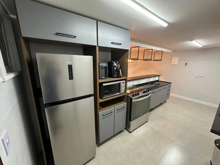 Apartamento Novo E Moderno A 100mt Da